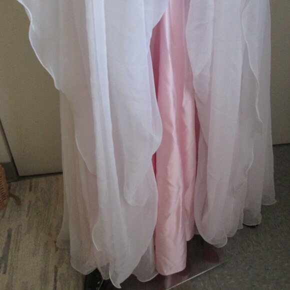 Vintage Eugene Alexander White Formal Gown - Picture 13 of 14